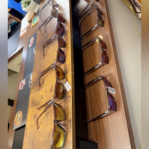 Men’s Sunglasses (pt. 2) - Picture 7 of 9